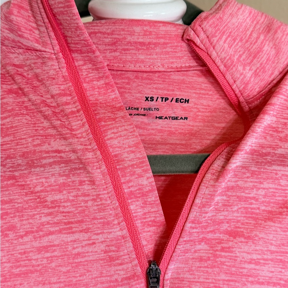 Under Armour Women's Heathered Pink Long Sleeve‎ Tee - Picture 2 of 2